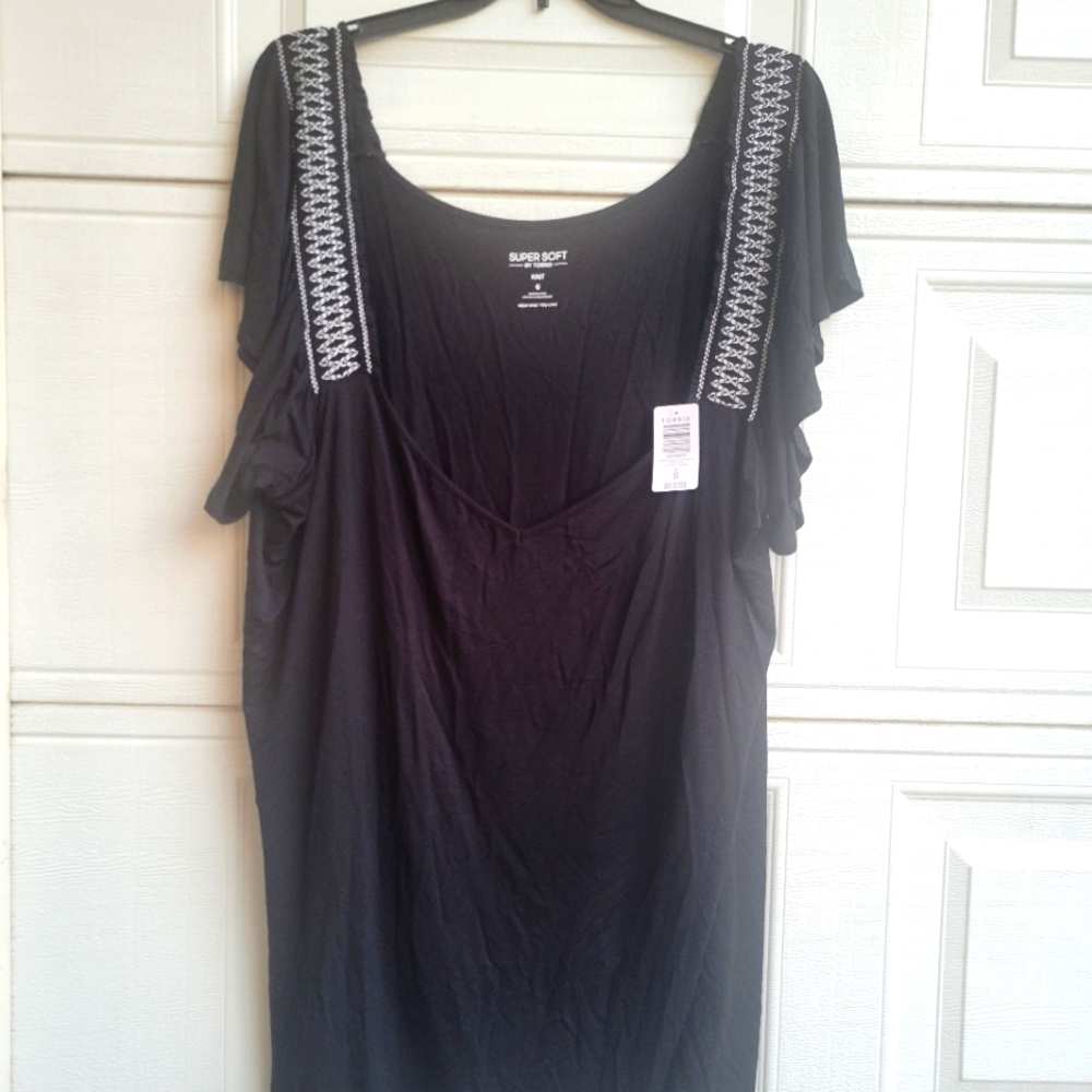 Torrid top - Picture 2 of 6
